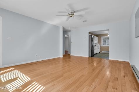 13 Michigan Avenue Whiting NJ 08759