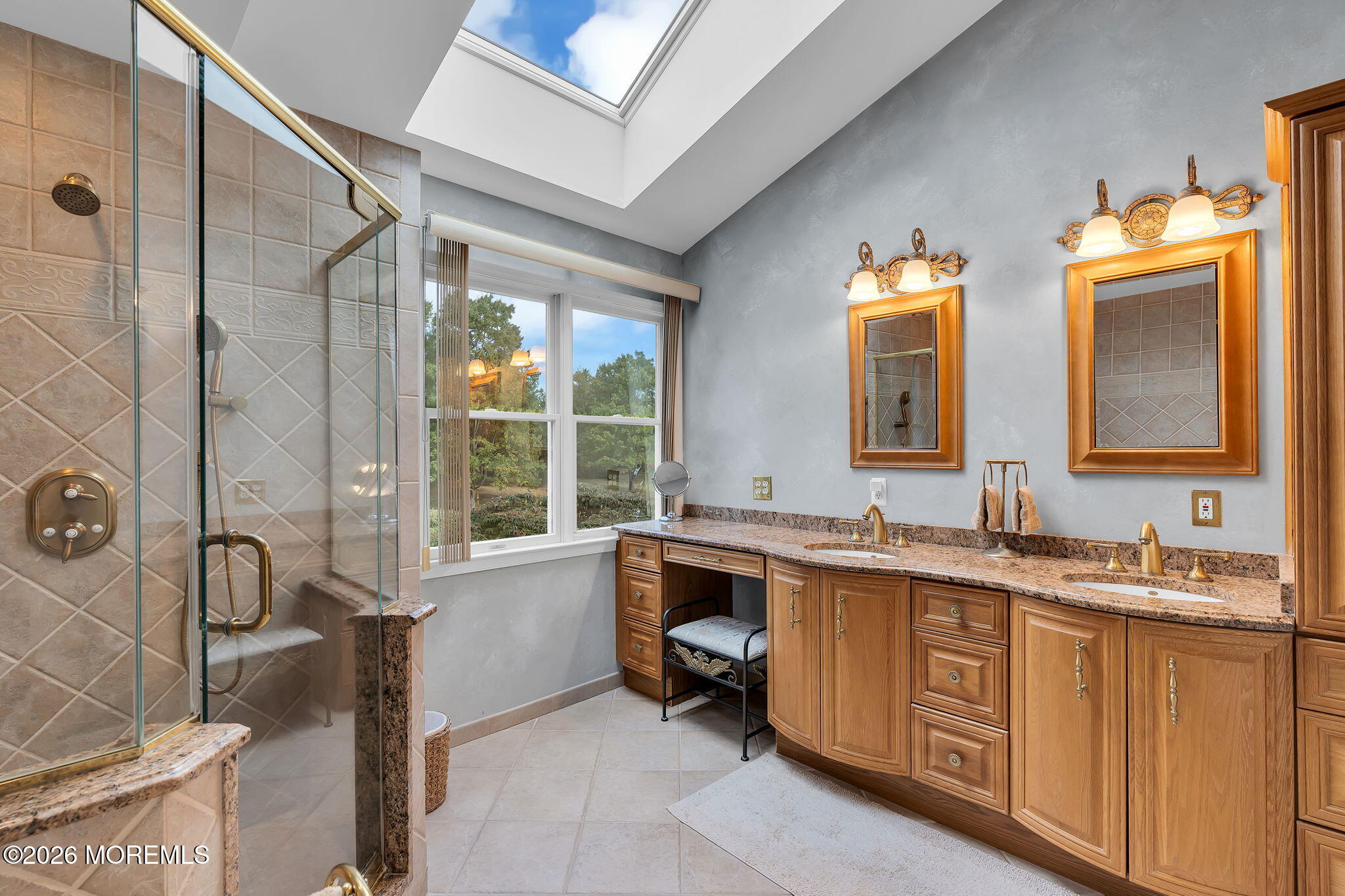 6 Nicklaus Lane Farmingdale NJ 07727