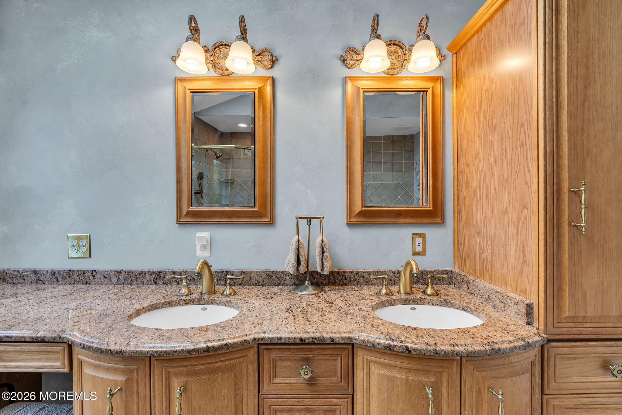 6 Nicklaus Lane Farmingdale NJ 07727