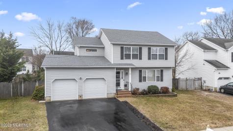 51 Deborah Lane Howell NJ 07731