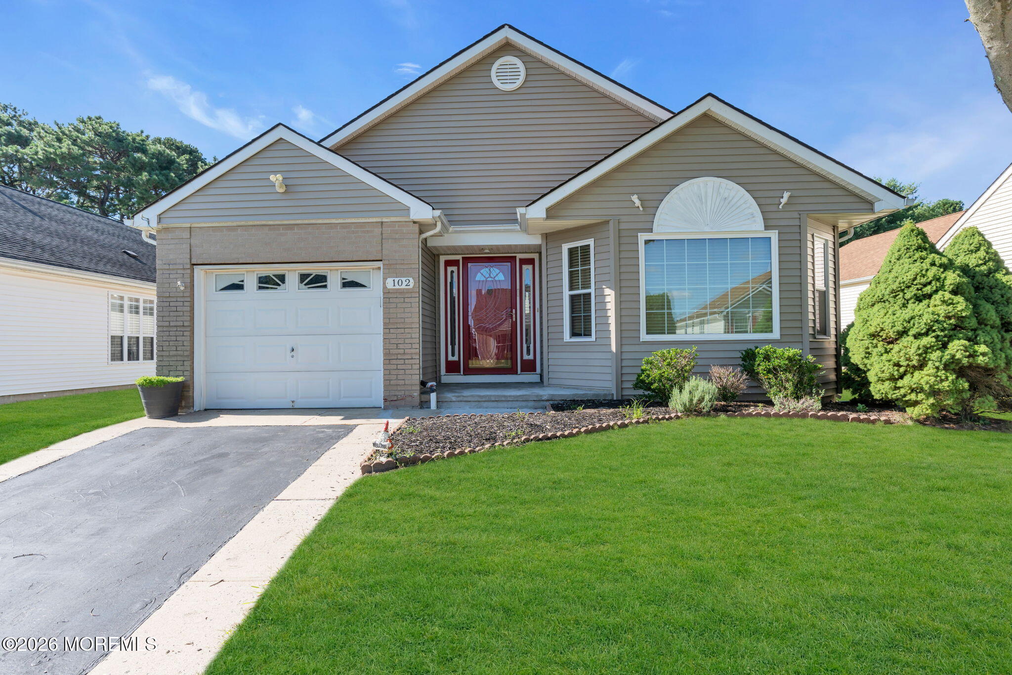 102 Canterbury Lane Toms River NJ 08757