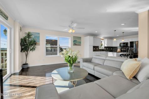 607 Bay Avenue Union Beach NJ 07735