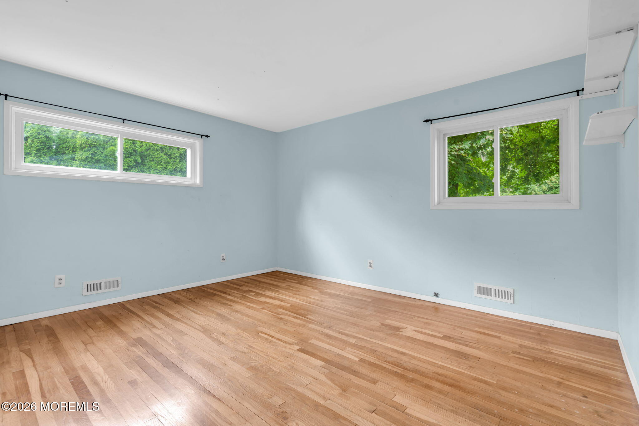 27 Wyckham Road Tinton Falls NJ 07724