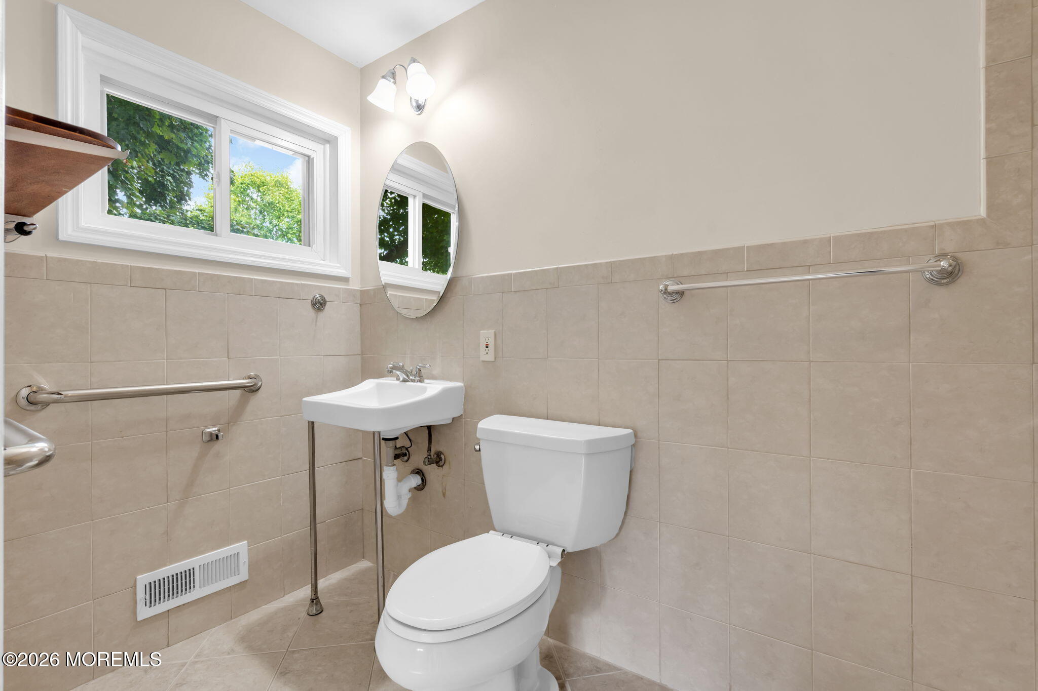 27 Wyckham Road Tinton Falls NJ 07724