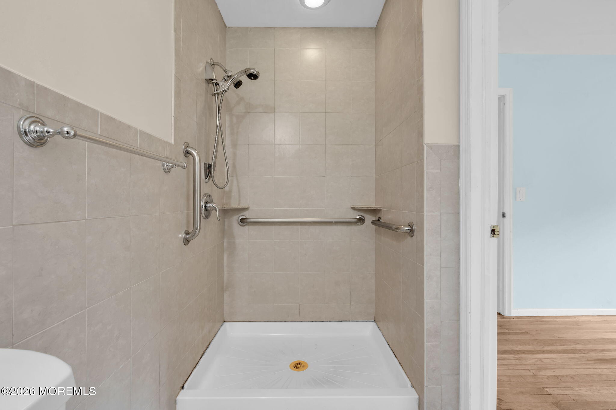27 Wyckham Road Tinton Falls NJ 07724