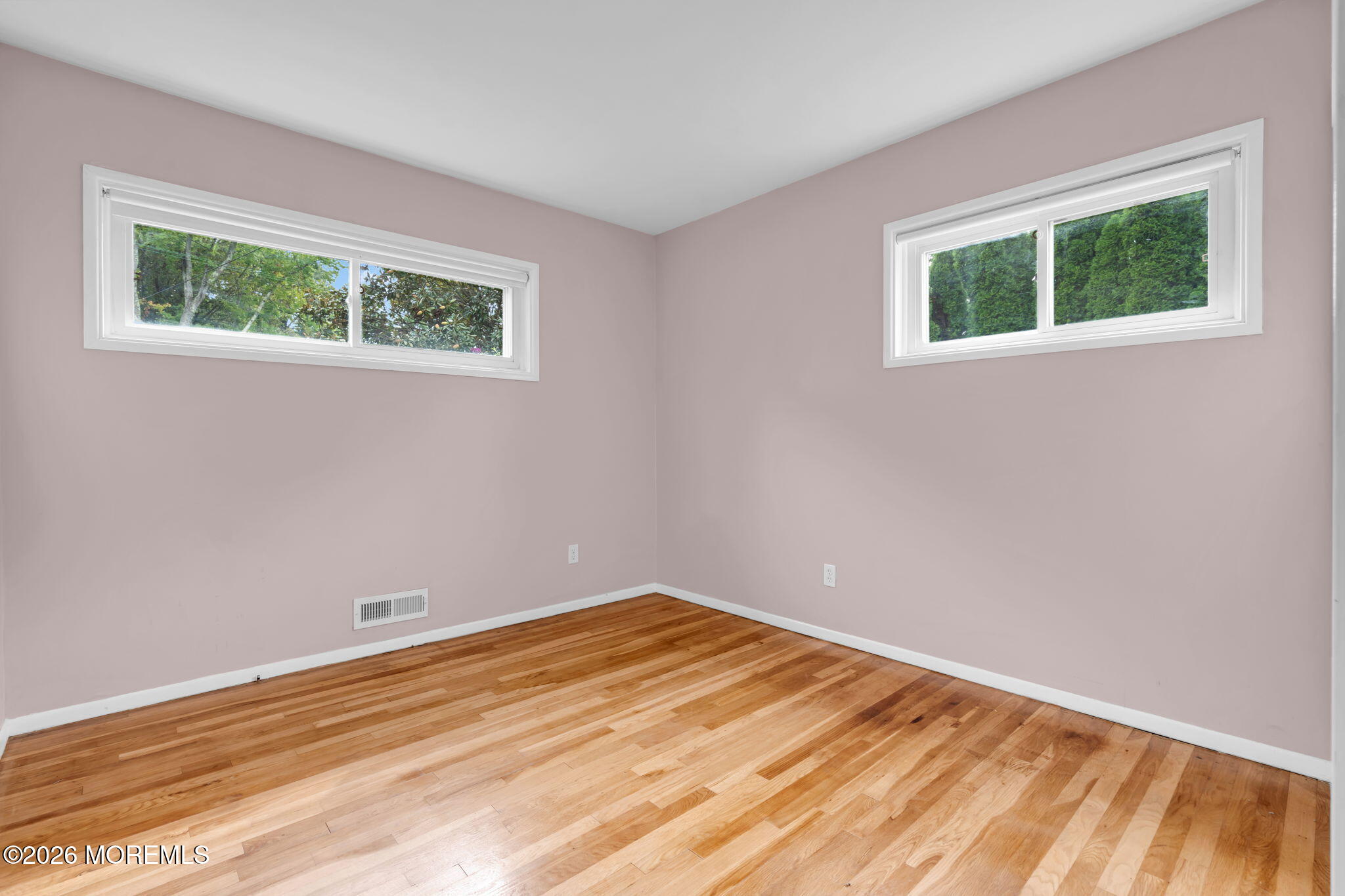 27 Wyckham Road Tinton Falls NJ 07724