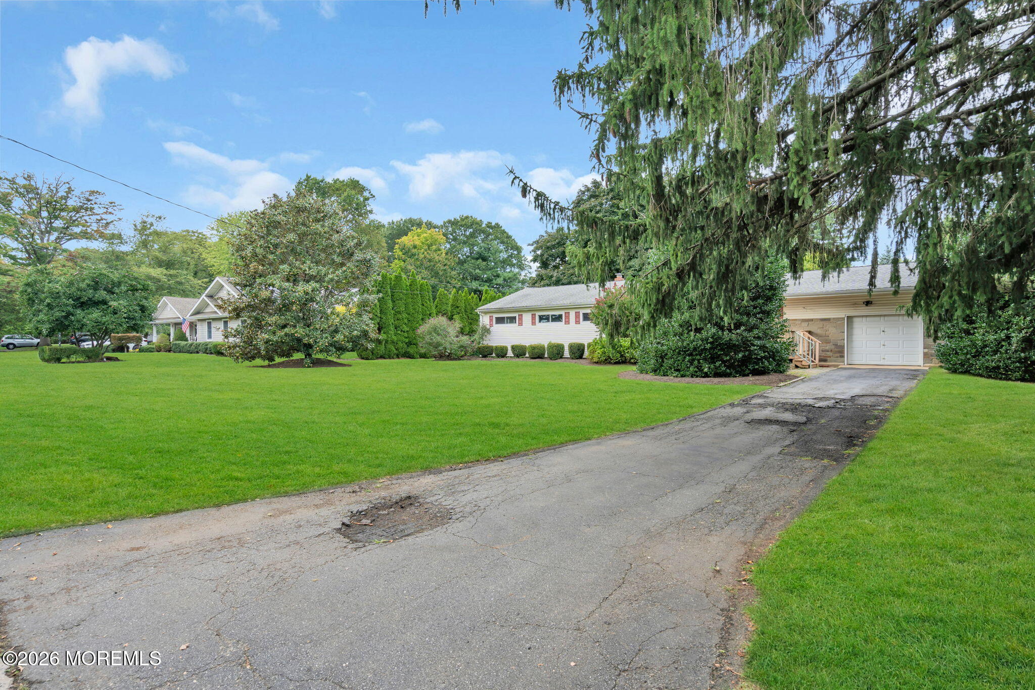 27 Wyckham Road Tinton Falls NJ 07724