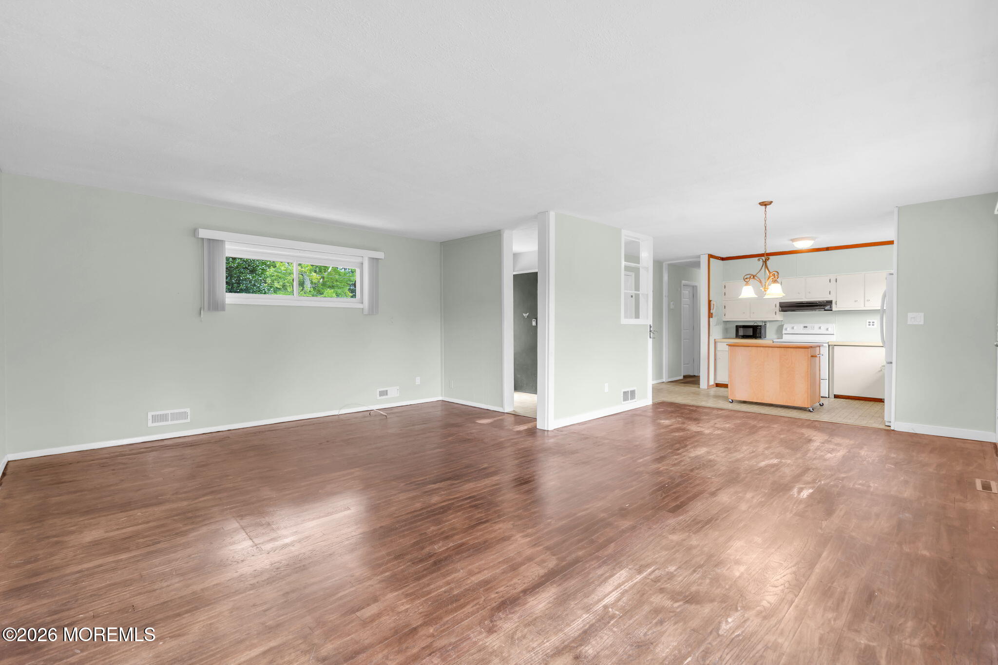 27 Wyckham Road Tinton Falls NJ 07724