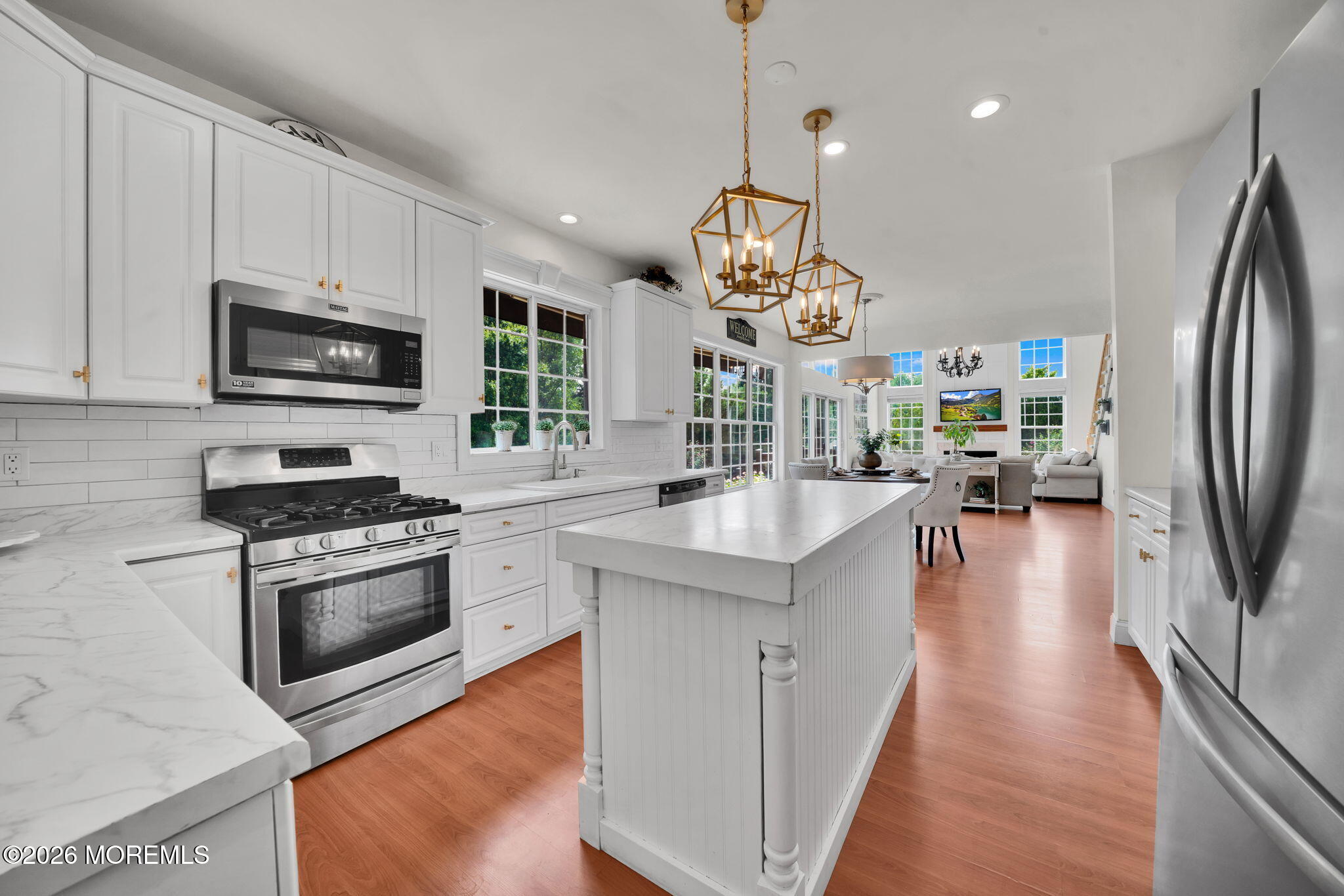 28 Canterbury Way Farmingdale NJ 07727