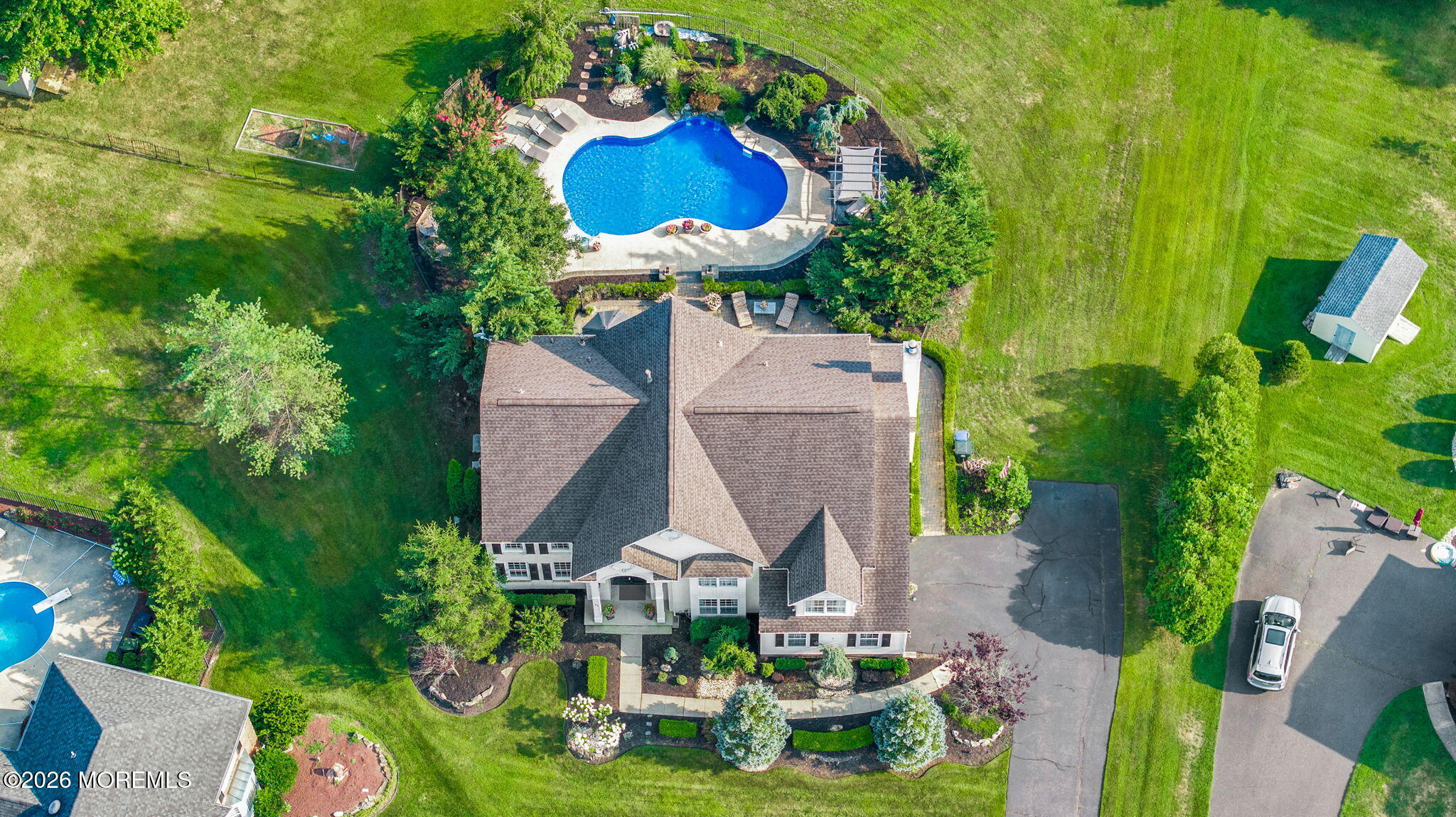 28 Canterbury Way Farmingdale NJ 07727