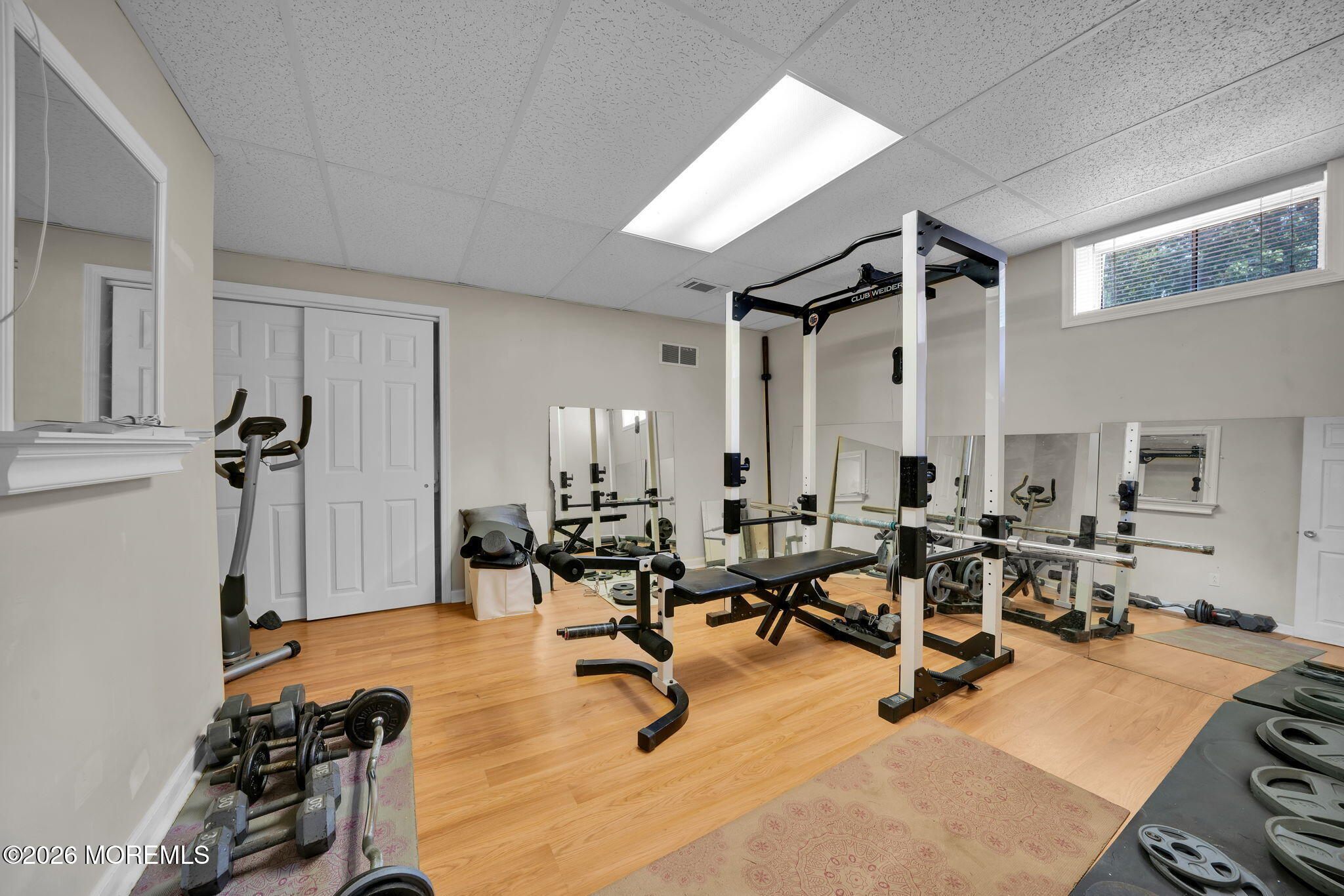 28 Canterbury Way Farmingdale NJ 07727