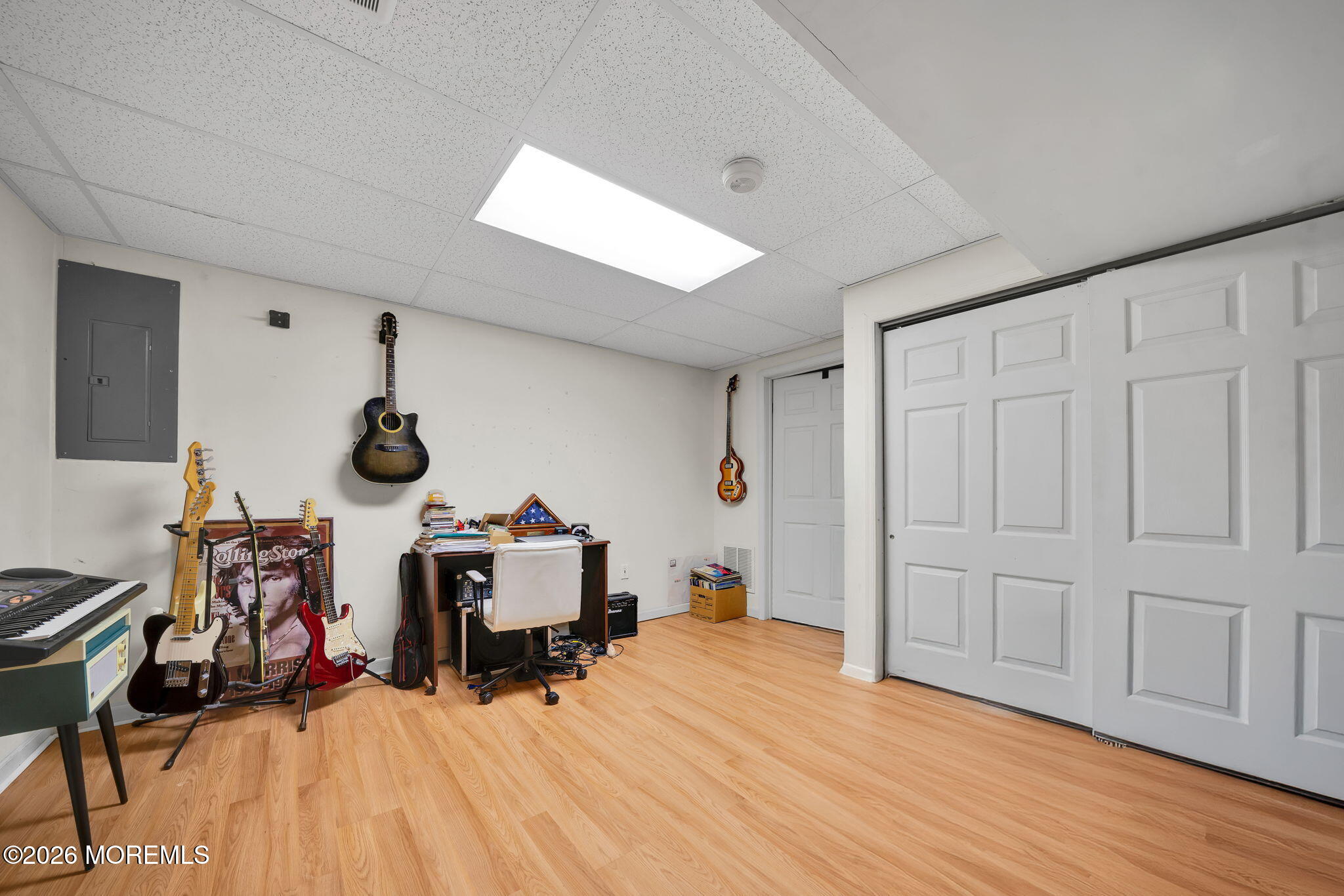28 Canterbury Way Farmingdale NJ 07727