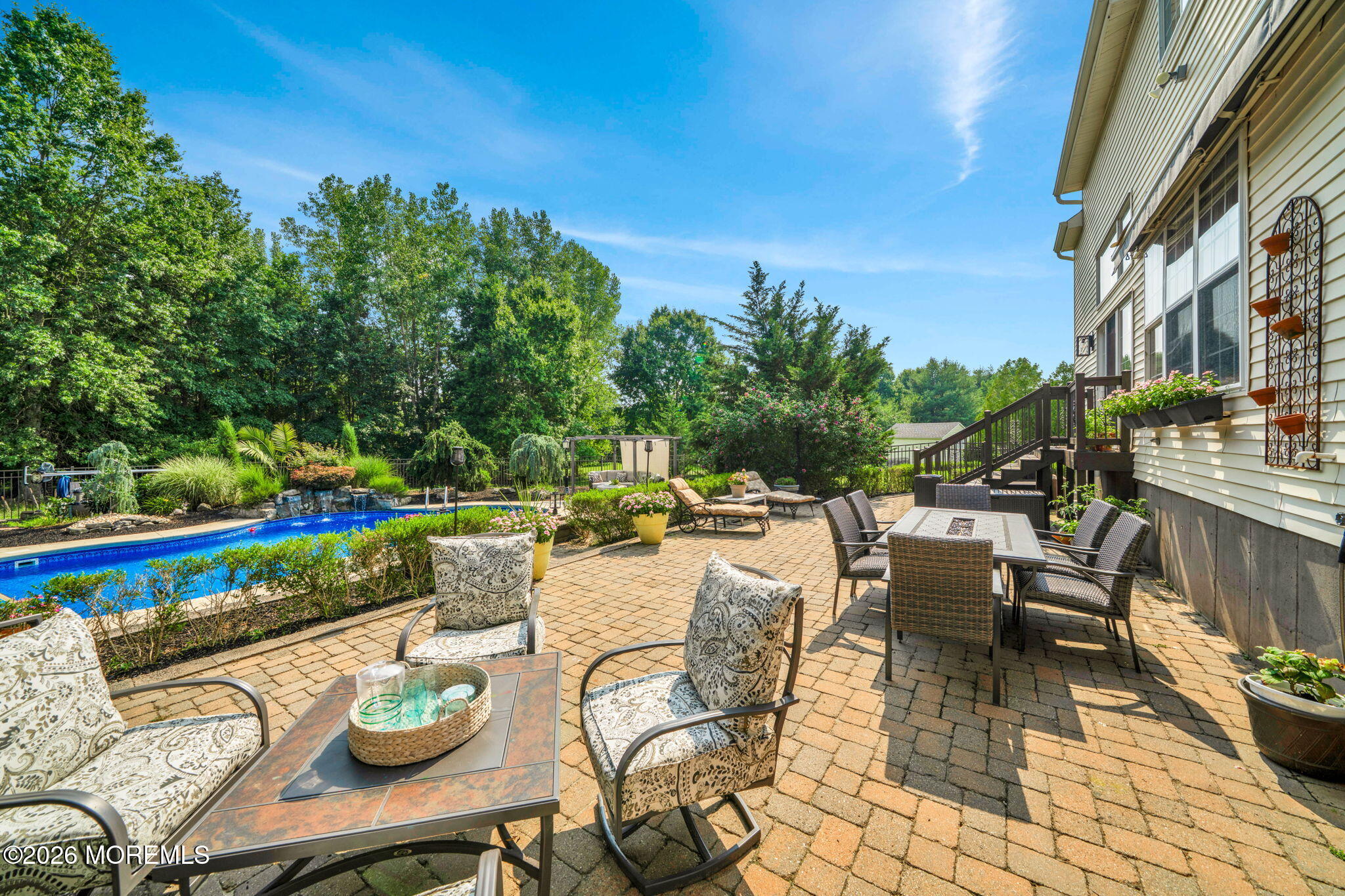28 Canterbury Way Farmingdale NJ 07727
