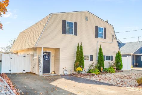23 W Sail Drive Little Egg Harbor NJ 08087