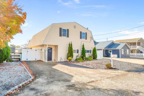 23 W Sail Drive Little Egg Harbor NJ 08087