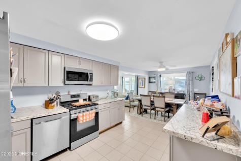 23 W Sail Drive Little Egg Harbor NJ 08087
