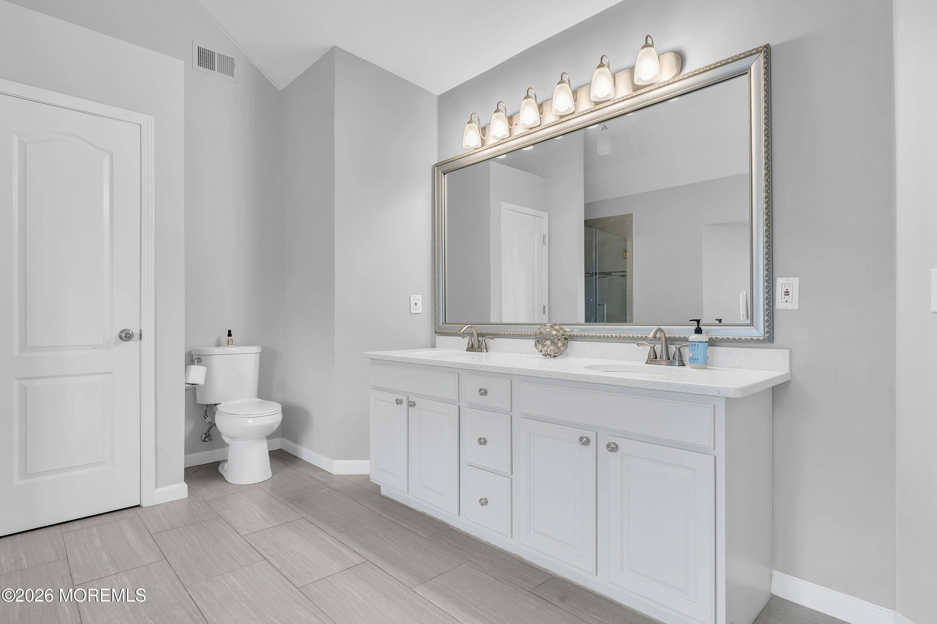 40 Outlook Lane Freehold NJ 07728