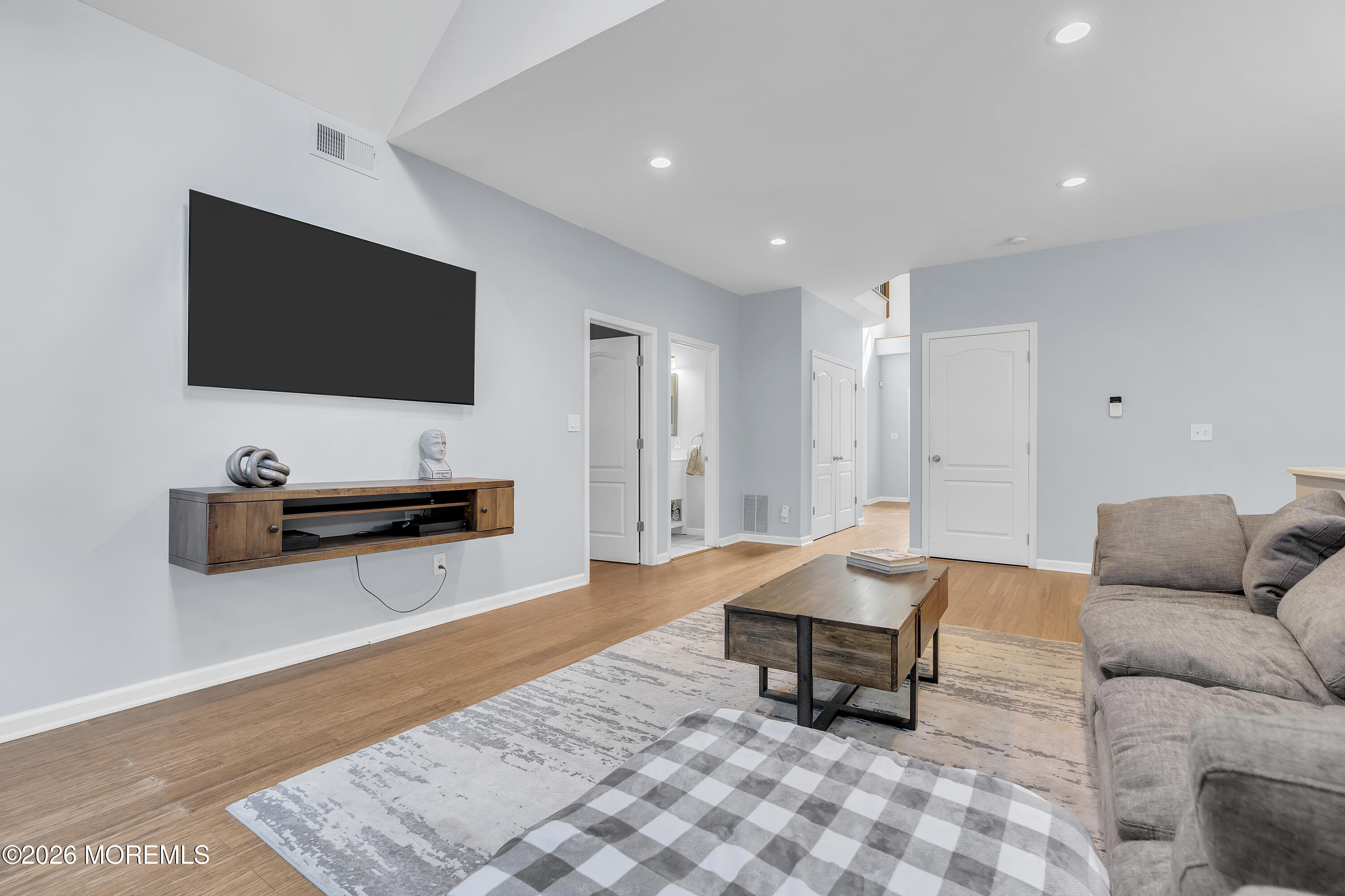 40 Outlook Lane Freehold NJ 07728