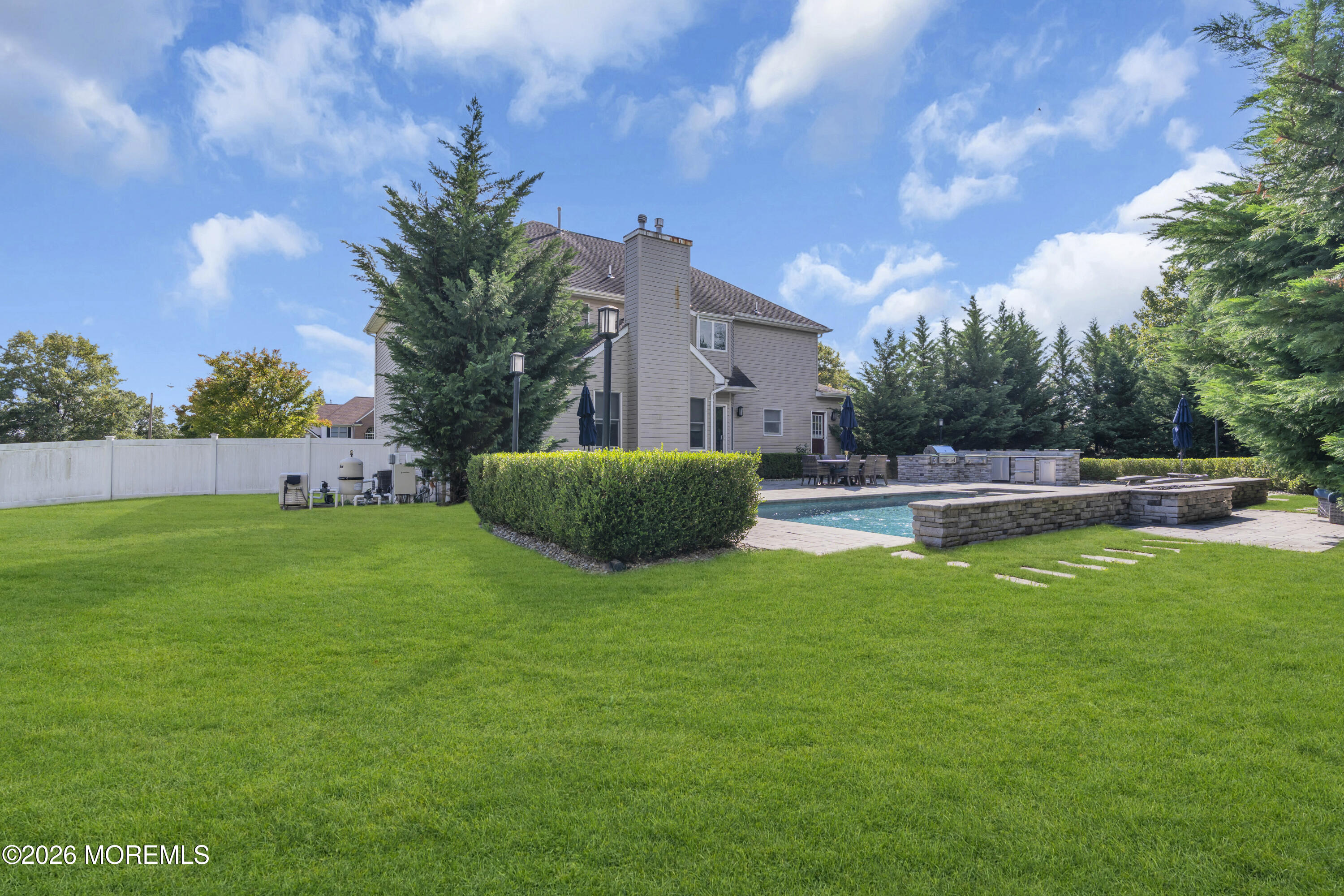 40 Outlook Lane Freehold NJ 07728
