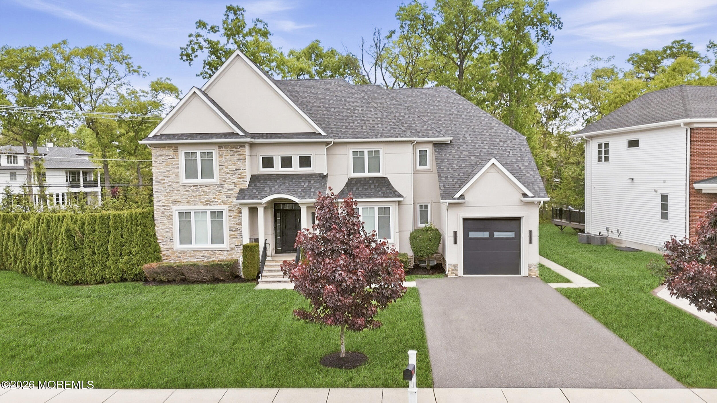 16 Schuster Way Lakewood NJ 08701