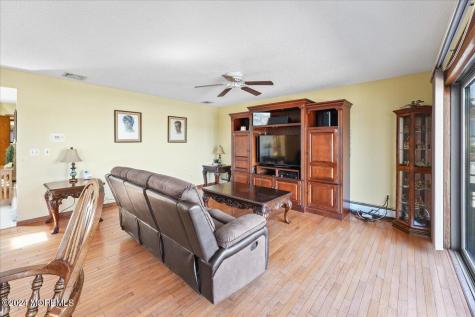 945 Mallard Drive Lanoka Harbor NJ 08734