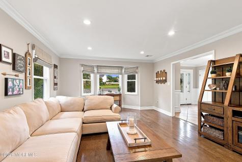 11 Sir Paul Court Middletown NJ 07748