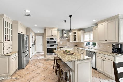 11 Sir Paul Court Middletown NJ 07748