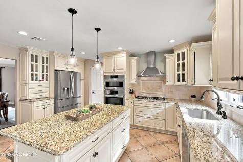 11 Sir Paul Court Middletown NJ 07748