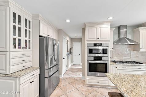 11 Sir Paul Court Middletown NJ 07748