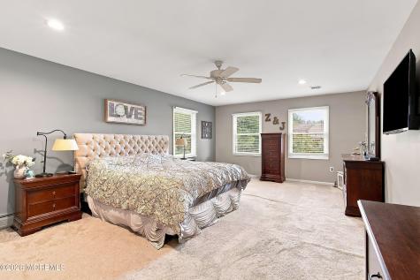 11 Sir Paul Court Middletown NJ 07748