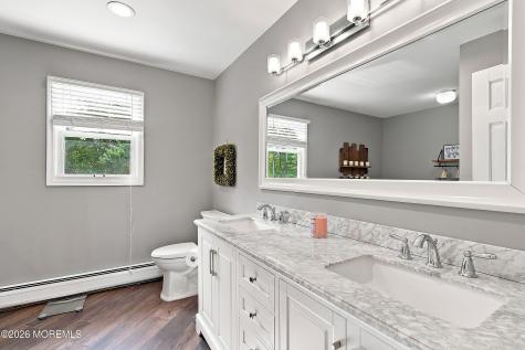 11 Sir Paul Court Middletown NJ 07748