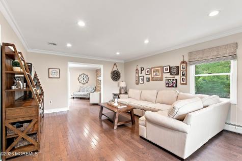11 Sir Paul Court Middletown NJ 07748