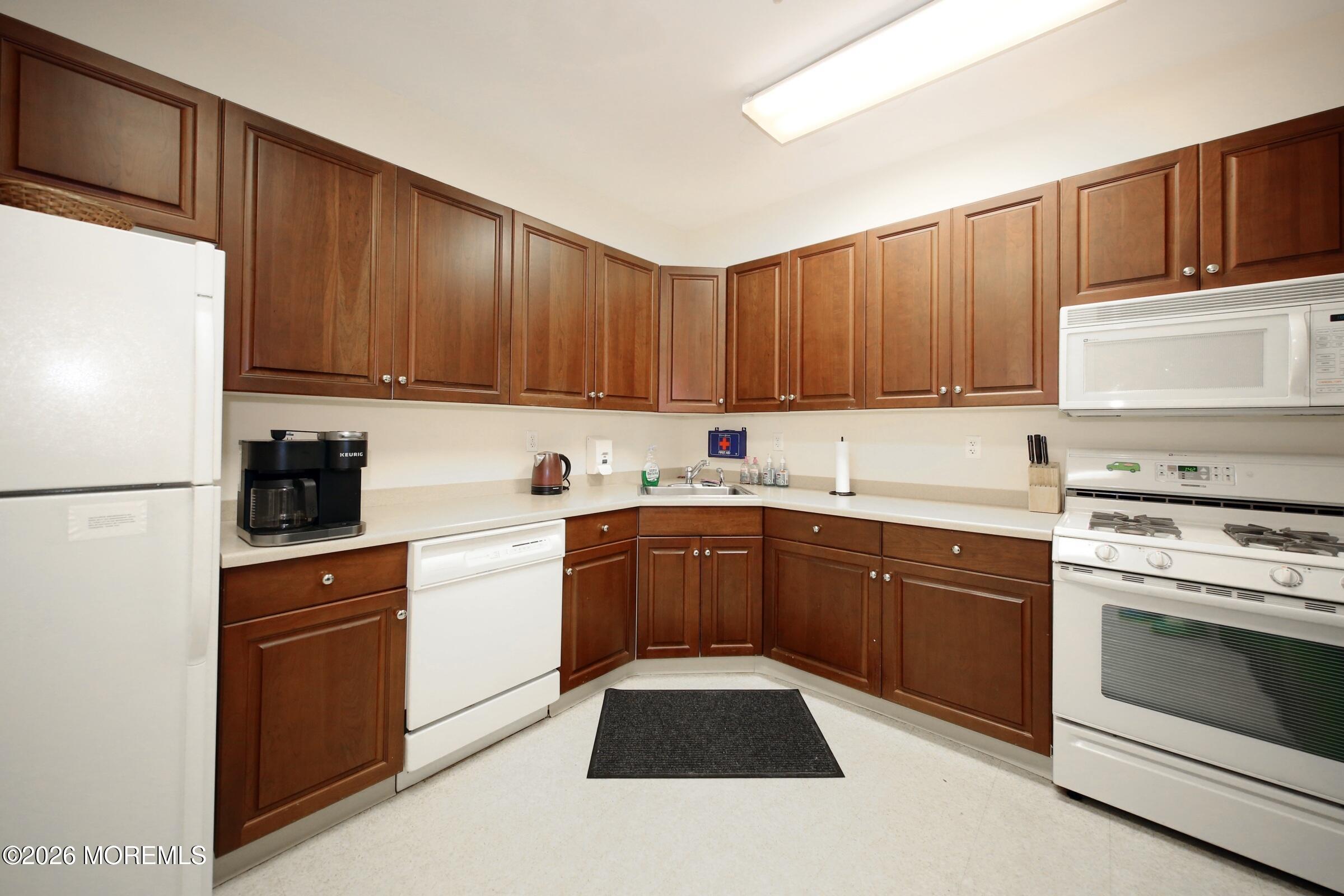 6 Doral Way Neptune Township NJ 07753