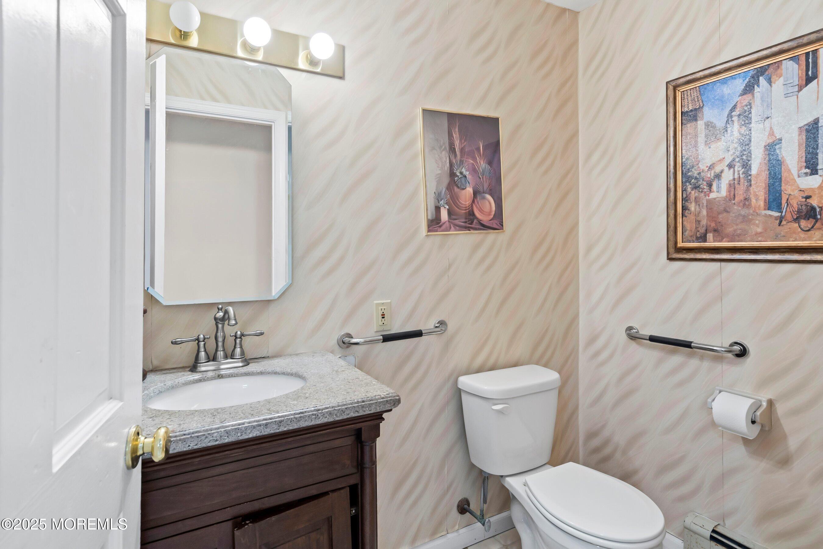114 Carey Street Lakewood NJ 08701