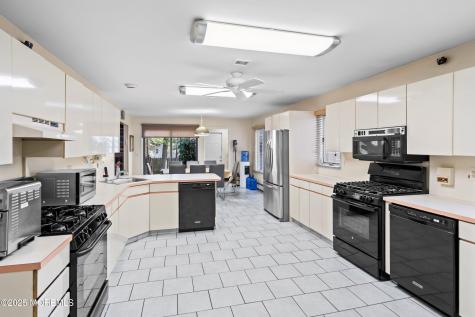 114 Carey Street Lakewood NJ 08701