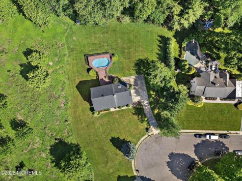 31 Vaughn Drive Middletown NJ 07748