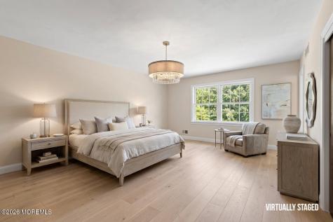 31 Vaughn Drive Middletown NJ 07748
