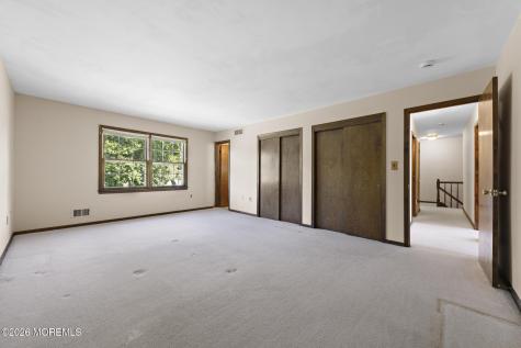 31 Vaughn Drive Middletown NJ 07748