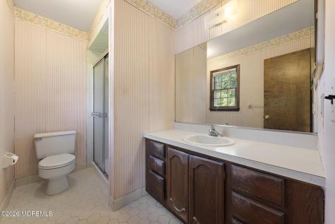 31 Vaughn Drive Middletown NJ 07748