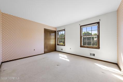 31 Vaughn Drive Middletown NJ 07748