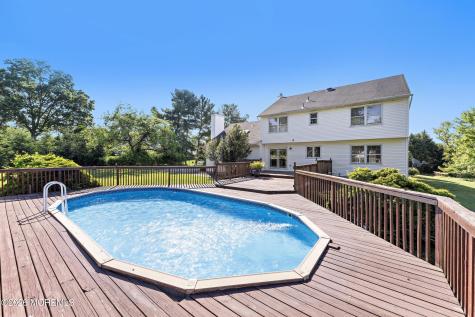 31 Vaughn Drive Middletown NJ 07748