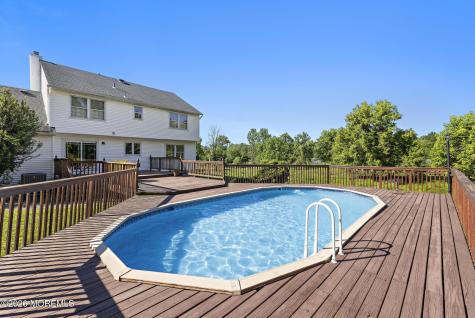 31 Vaughn Drive Middletown NJ 07748