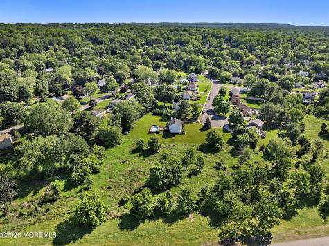 31 Vaughn Drive Middletown NJ 07748