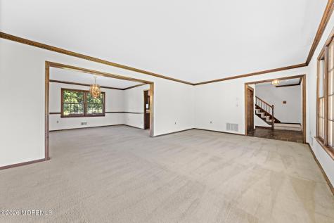 31 Vaughn Drive Middletown NJ 07748