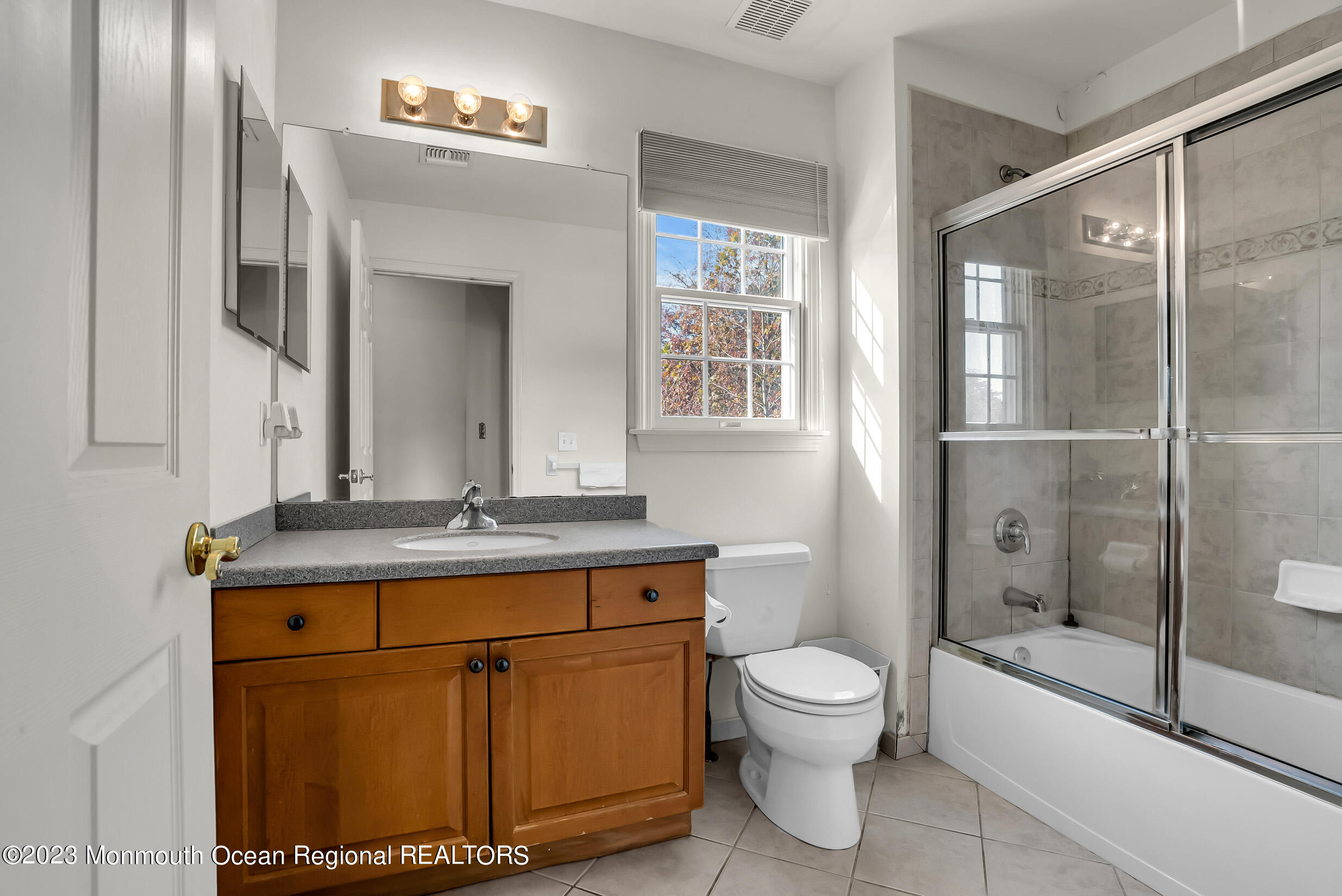 16 Lakeside Drive Jackson NJ 08527