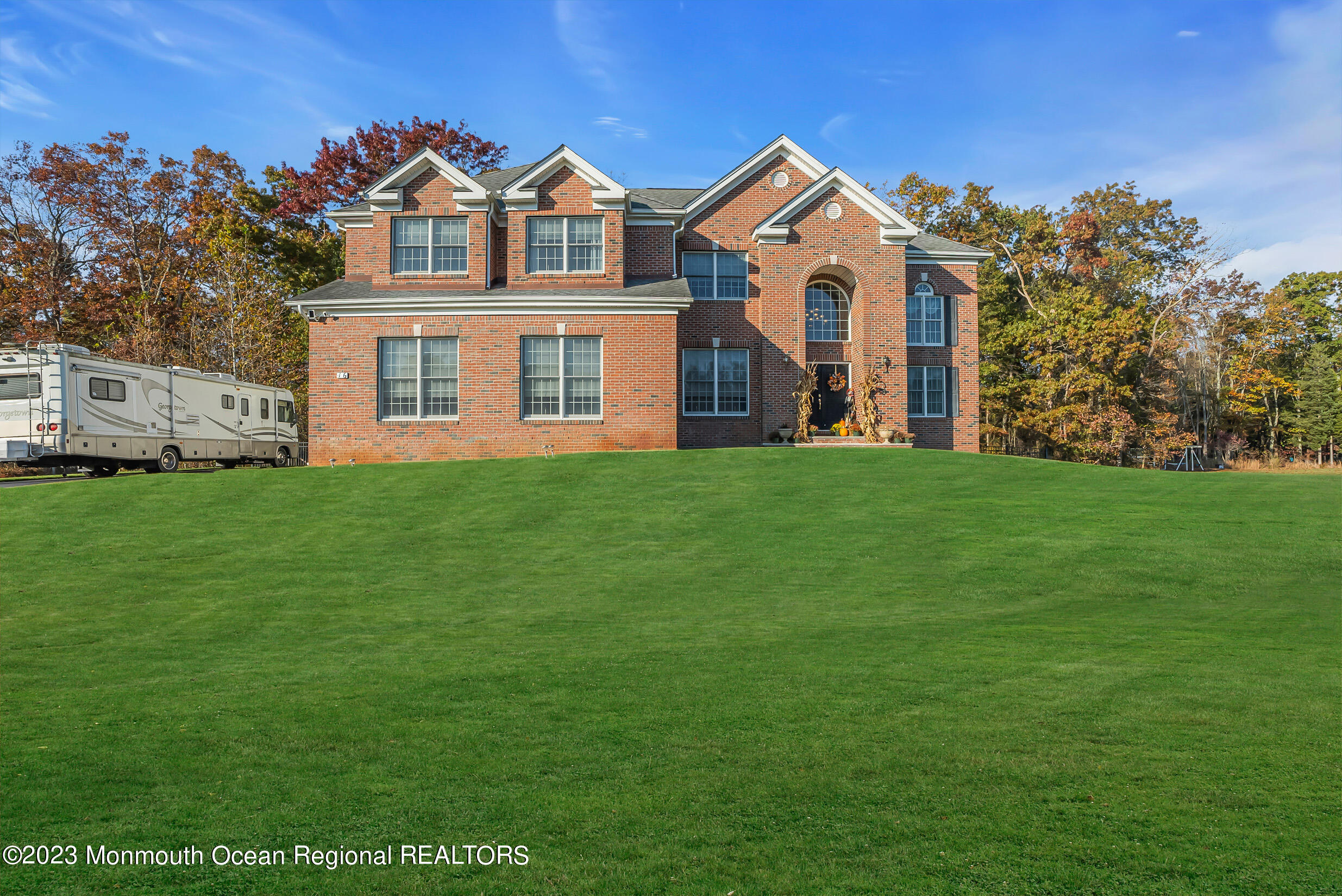 16 Lakeside Drive Jackson NJ 08527