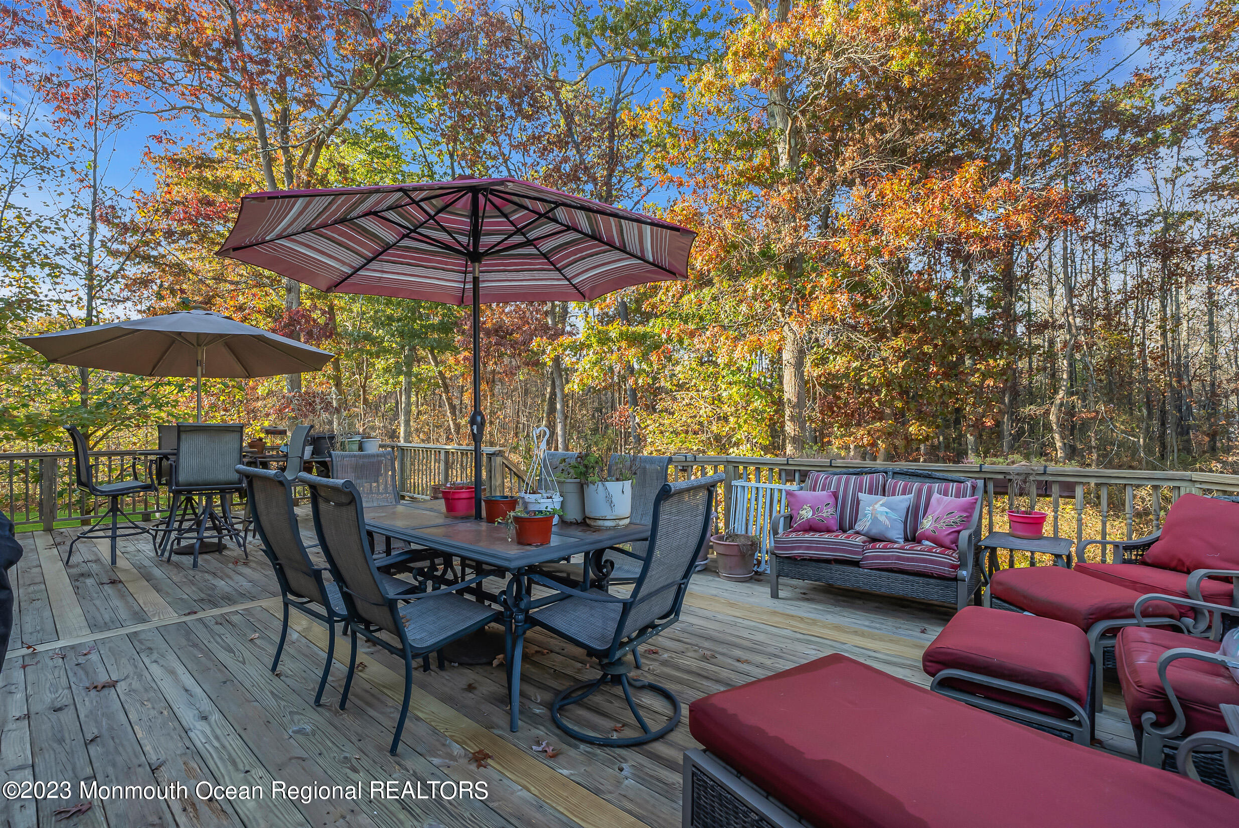 16 Lakeside Drive Jackson NJ 08527