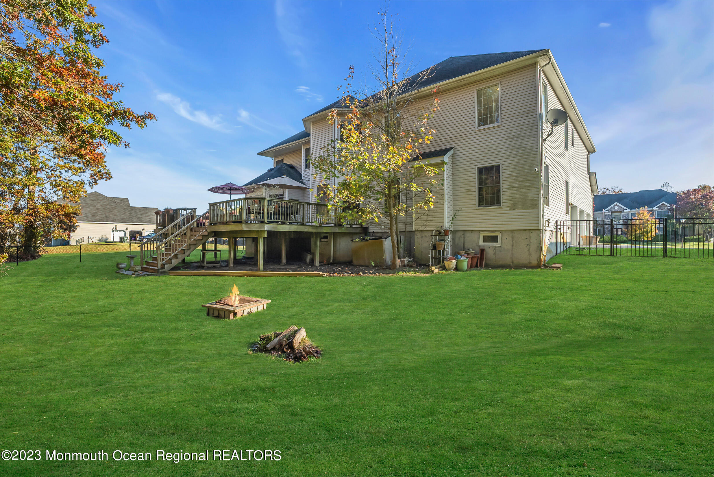 16 Lakeside Drive Jackson NJ 08527