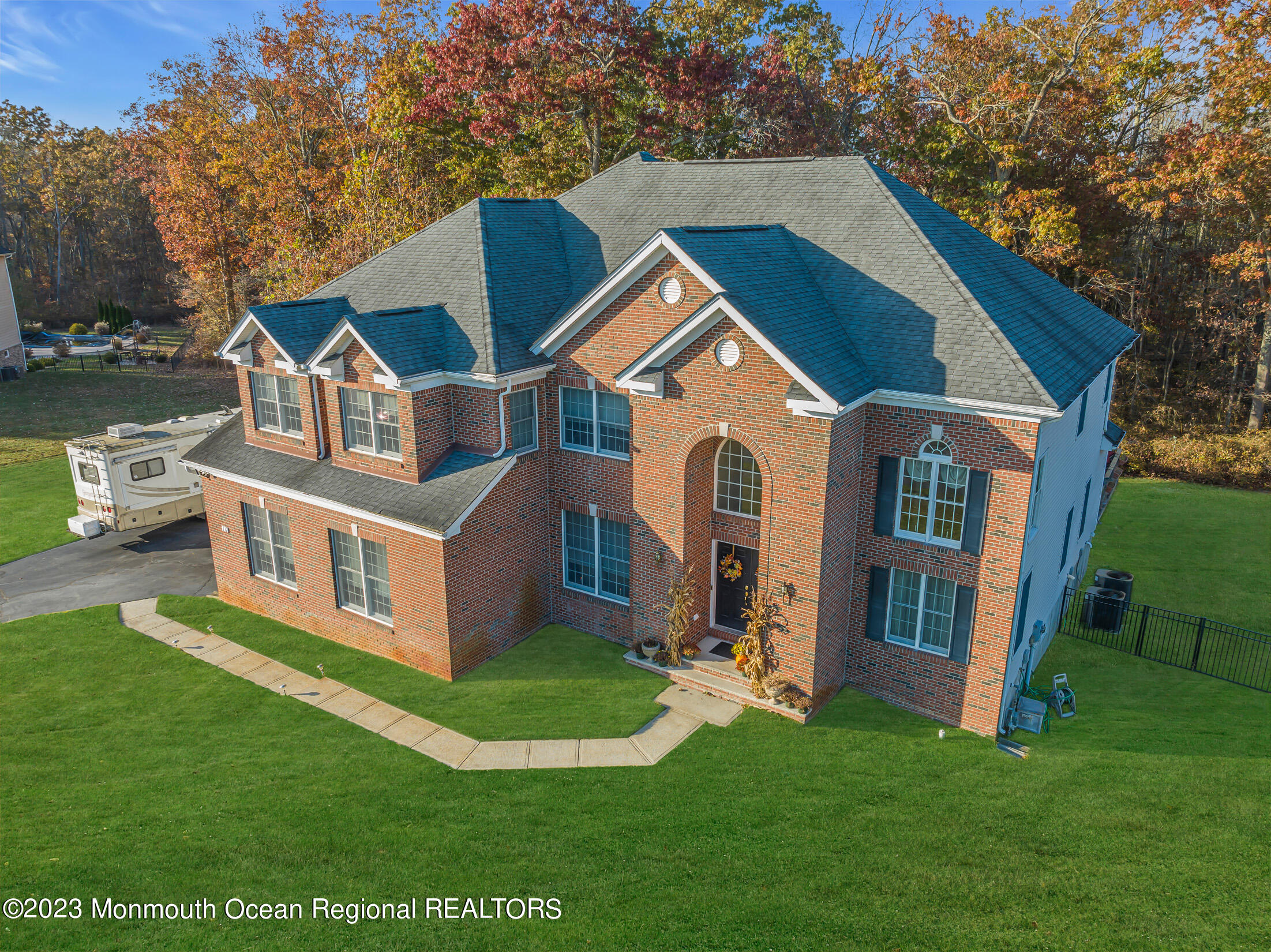 16 Lakeside Drive Jackson NJ 08527