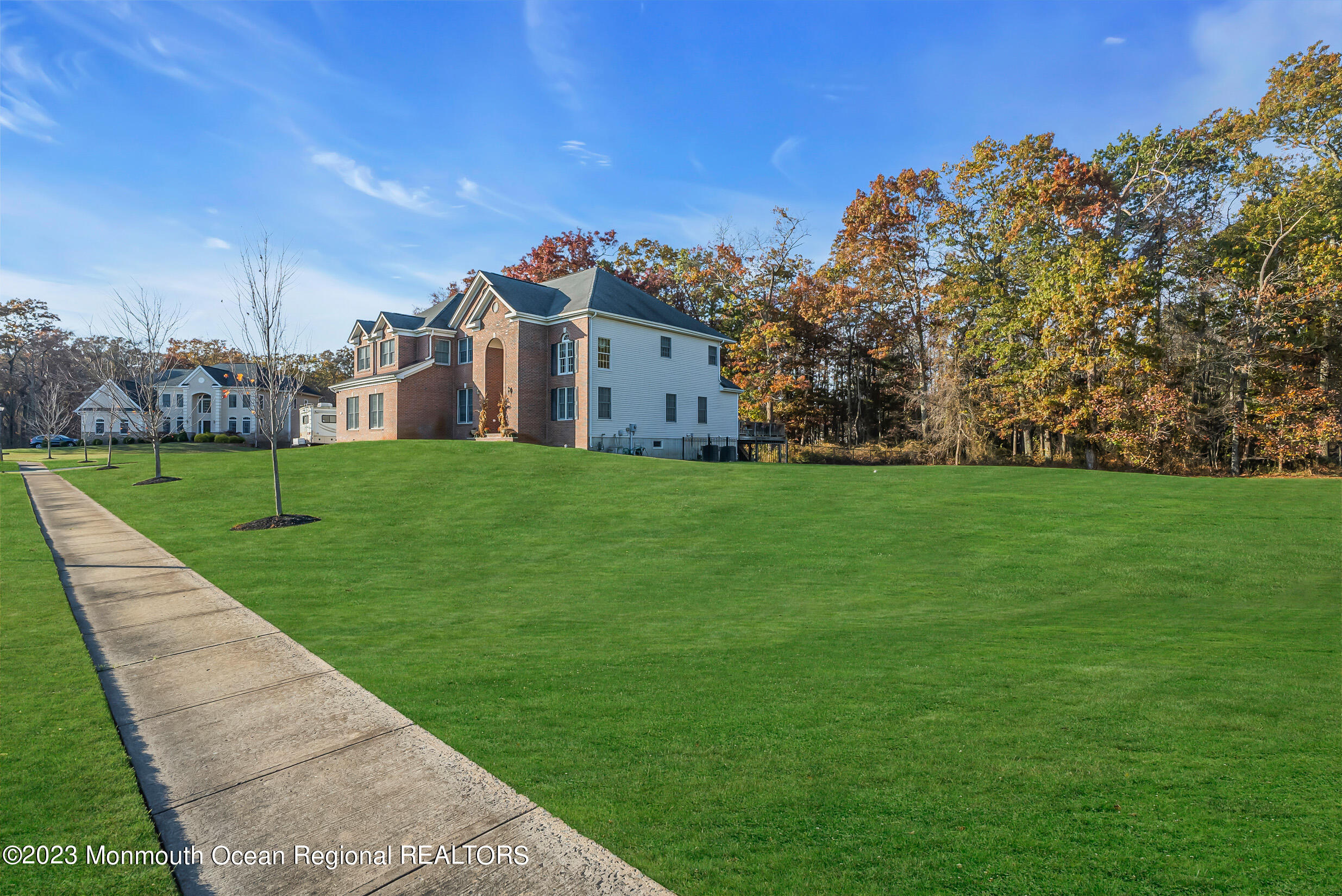 16 Lakeside Drive Jackson NJ 08527